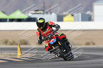 media/Jan-15-2026-Racers Edge (Thu) [[dfebeb70ab]]/3-B Group/Session 1 Turn 15/